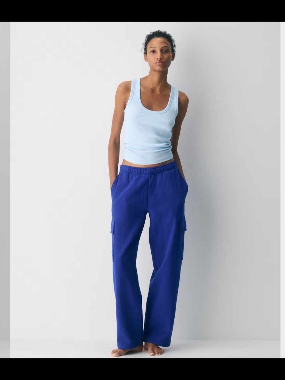 Aritzia Wide-Leg Cargo Joggers in Cobalt Blue Xs
